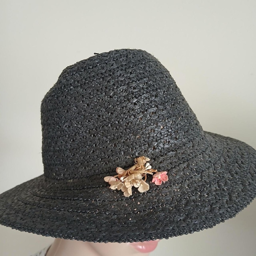 Vintage 70s 80s Black Straw Sun Bucket Hat Floral Corsage Wide Brim - Picture 3 of 4